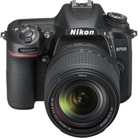 Nikon D7500 DSLR Κάμερα με 18-140mm VR Φακό — 1016€ Photo Emporiki