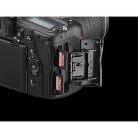 Nikon D780 Kit 24-120mm f/4G ED VR — 1999€ Photo Emporiki