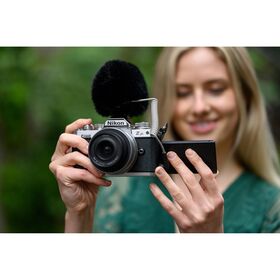 Nikon Z fc (Silver) Kit (Z DX 16-50mm VR SL) — 899€ Photo Emporiki