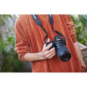 Nikon Z 28-75mm f/2.8 Lens — 885€ Photo Emporiki