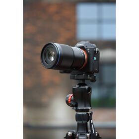 Laowa 90mm f/2.8 2x Ultra Macro APO (for Sony E) — 549€ Photo Emporiki
