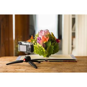 Manfrotto PIXI EVO Mini Tripod (Black) — 32€ Photo Emporiki